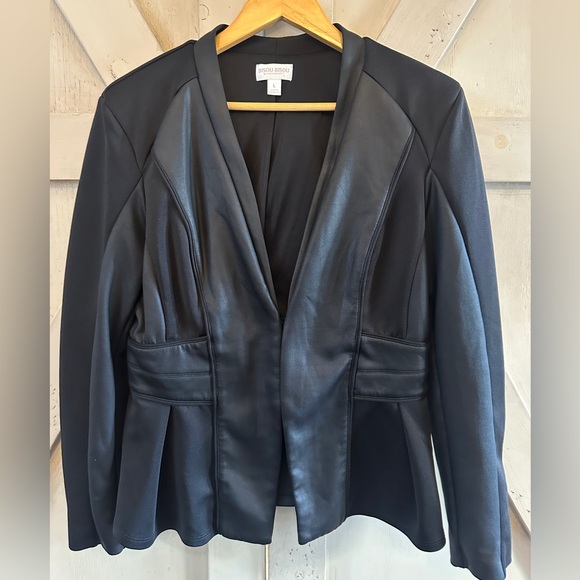 Bisou Bisou Black Peplum Blazer - Picture 1 of 6
